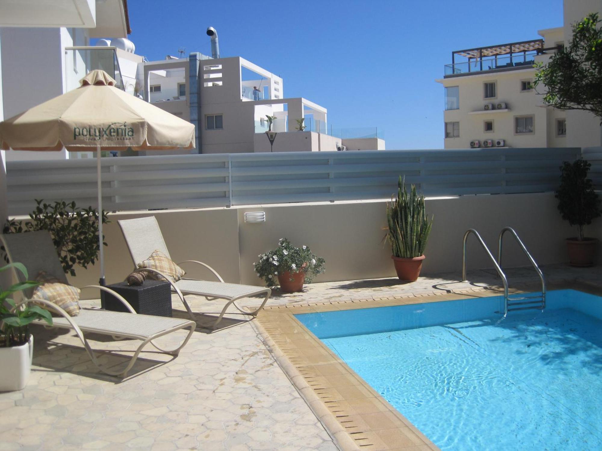 Polyxenia Isaak Luxury Villas And Apartments Protaras Habitación foto